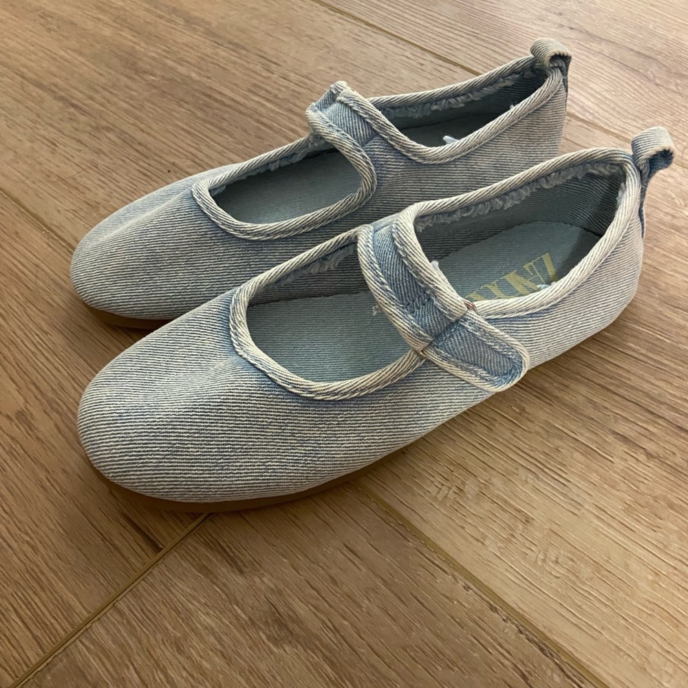ZARA Kids denim Mary Jane’s size 1 ZARA NWOT